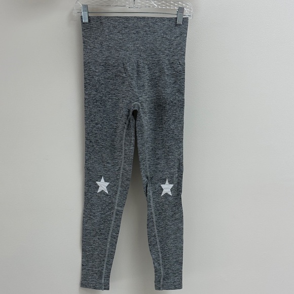 LNDR GRAY/WHITE LEGGINGS WITH STARS ON KNEES AND CALF M/L - Picture 1 of 7